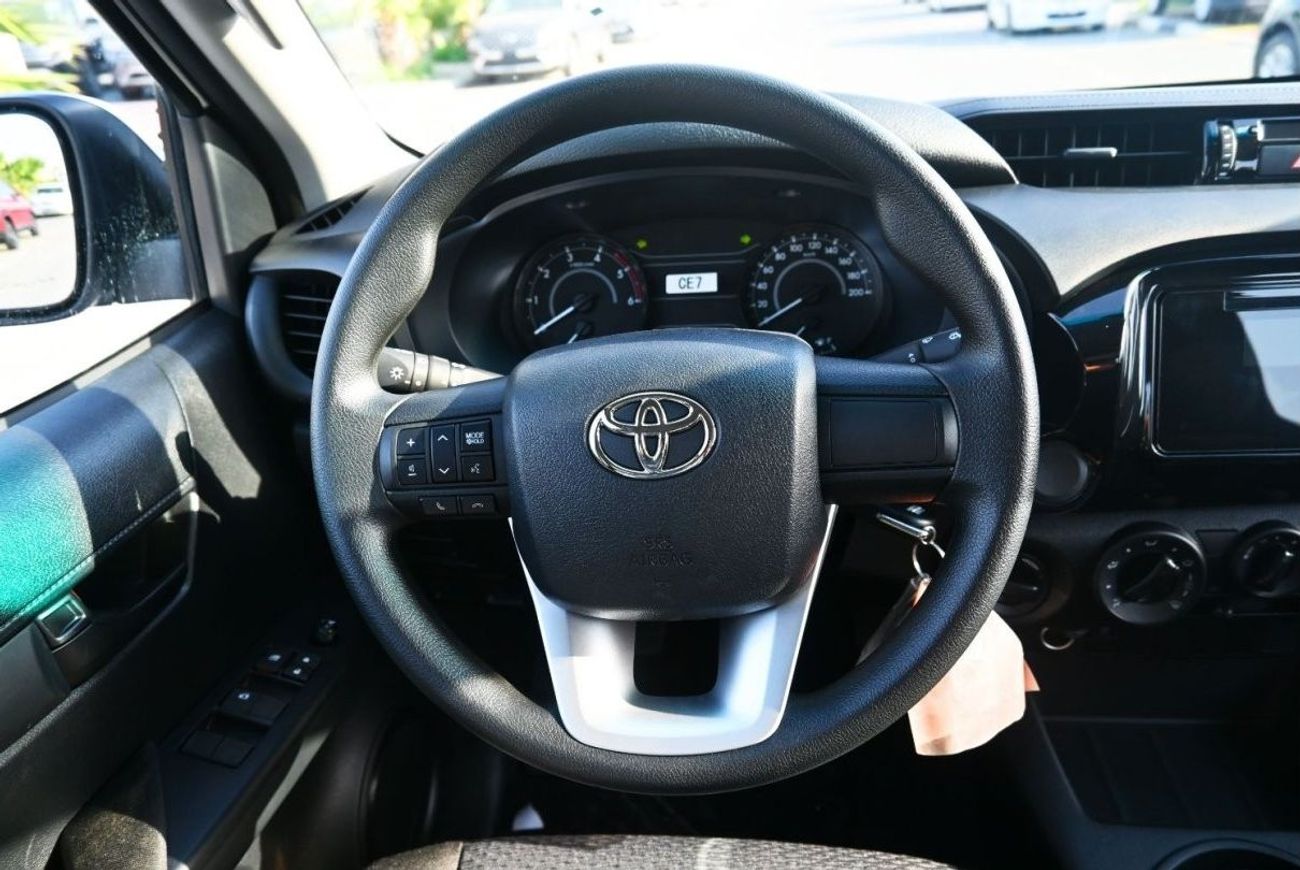 تويوتا هيلوكس تويوتا هايلكس دي ال اكس 2024 4WD 2.4 L Diesel