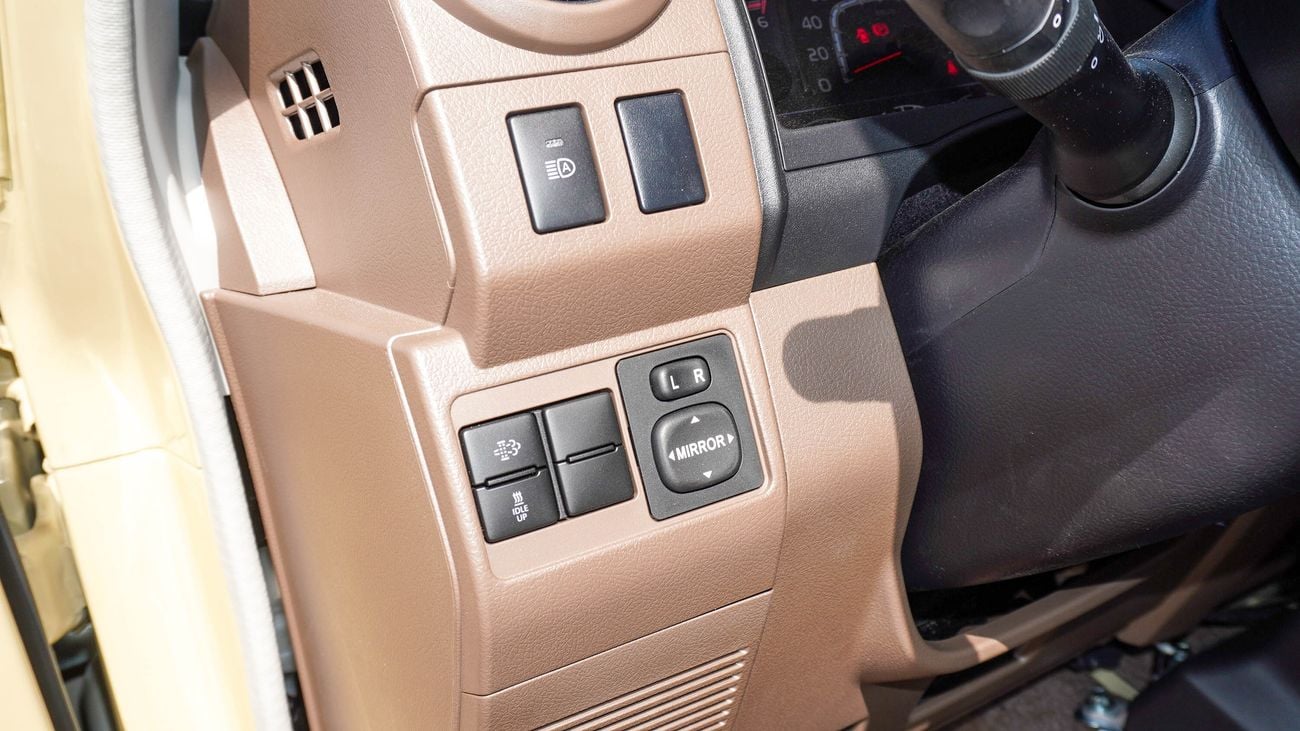 Toyota Land Cruiser 70 2.8L Diesel