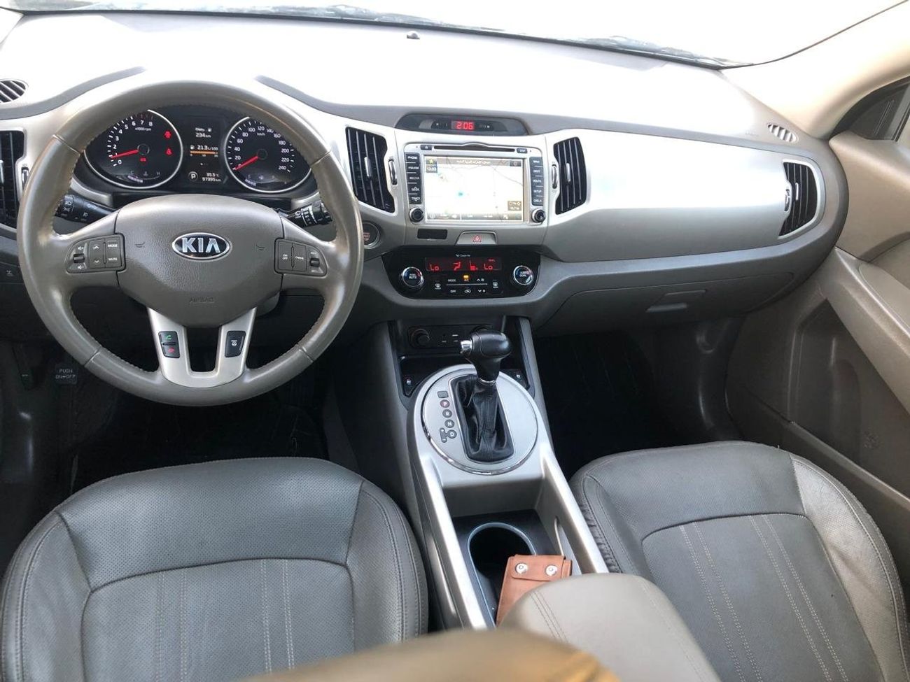 Kia Sportage EX Top Sportage 2015 Top of range GCC free accident 100%