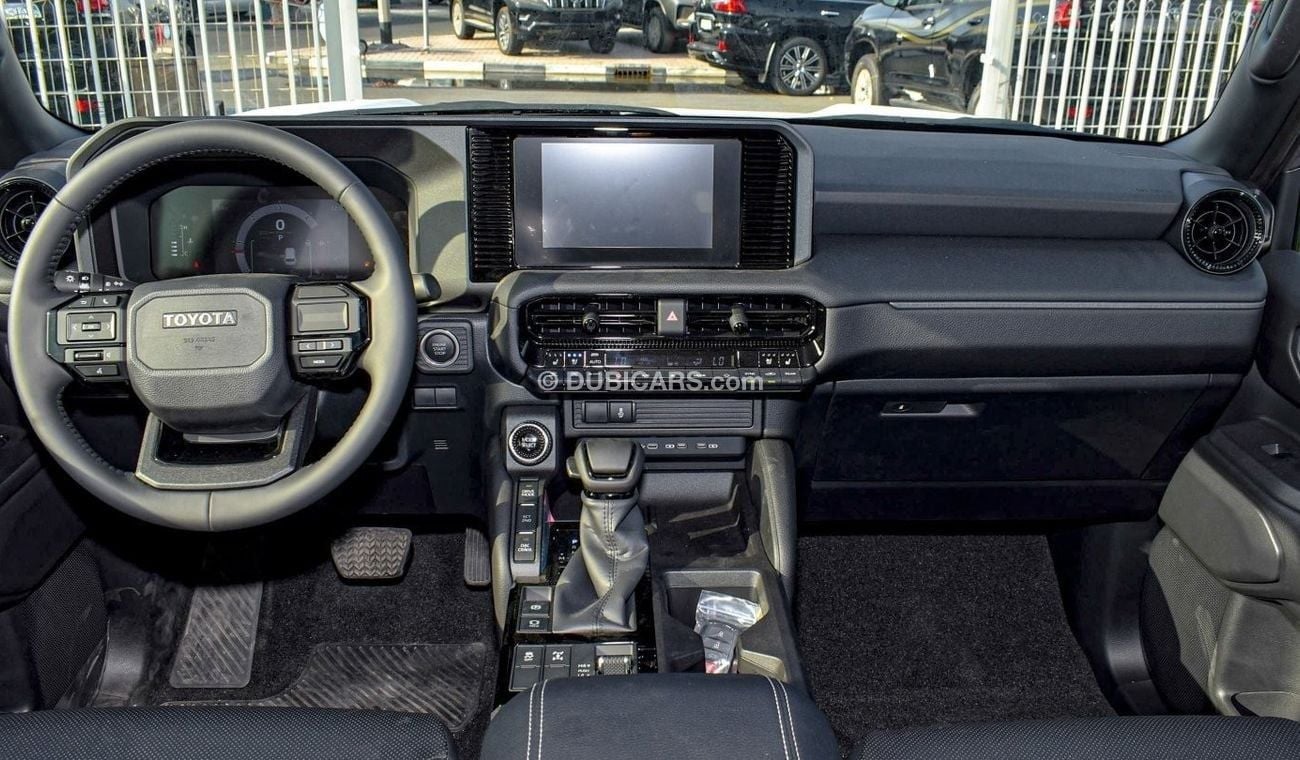 تويوتا برادو Limited 2.8l - 2025 - DVD - Rear Camera - Climate Control - Multimedia steering - Leather/Electric S