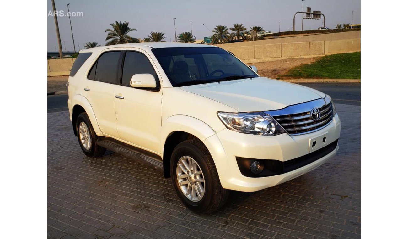 Toyota Fortuner clean car