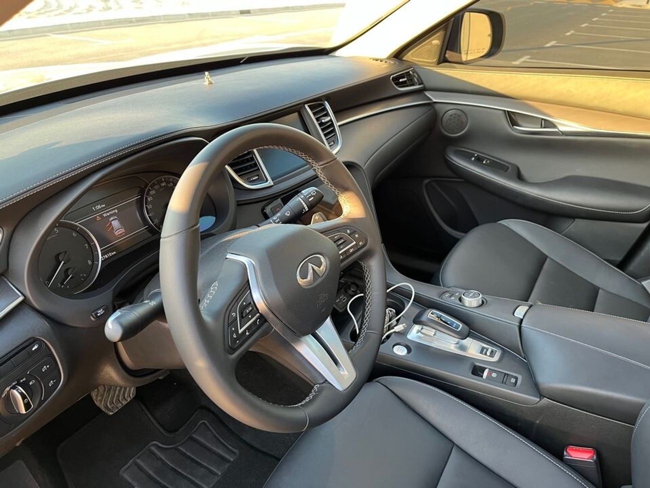 إنفينيتي QX50 2.0T Luxe (FWD)