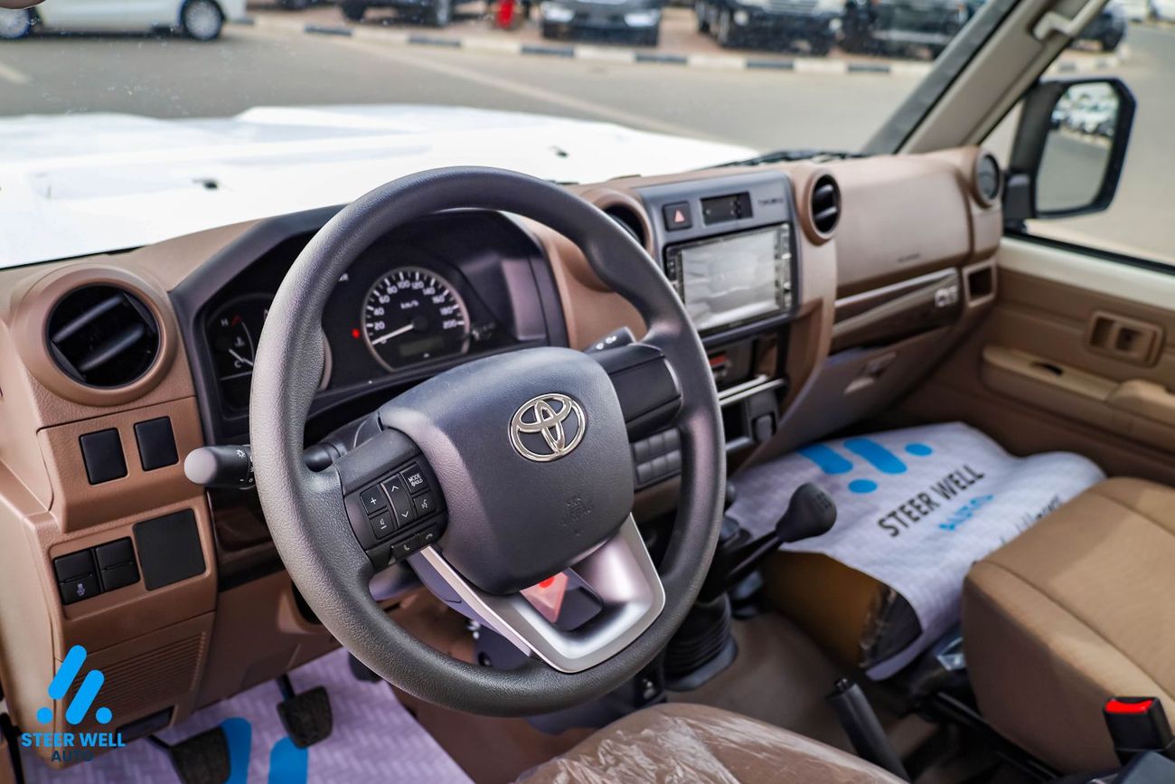 Toyota Land Cruiser Pick Up Double-Cab LC 79 | 2.8L Turbo DSL | GCC Specs | 4WD MT | Heavy Duty Workhorse | Export Ready