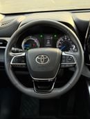 Toyota Highlander Hybrid leather seats,push start,blind spot