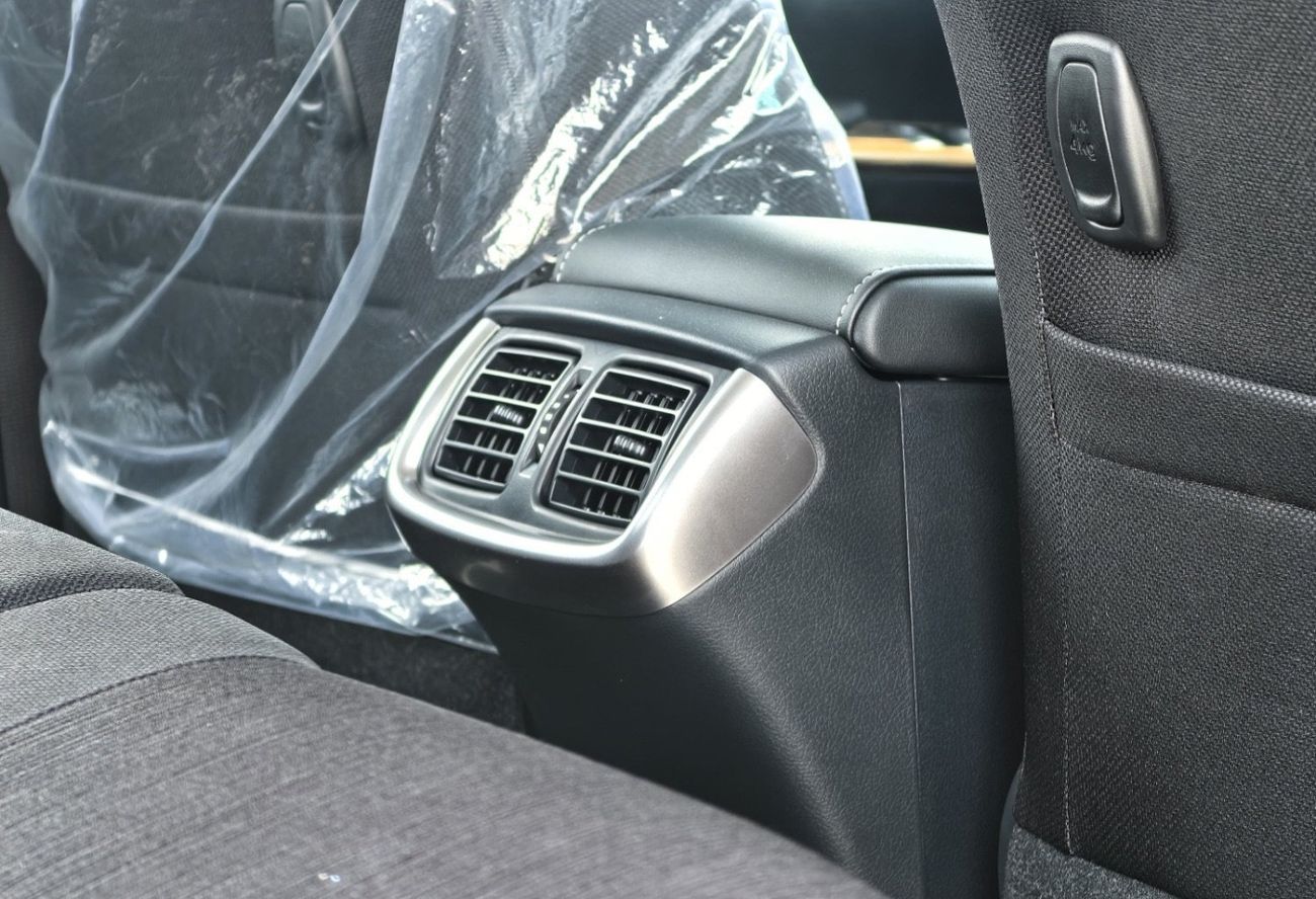 Toyota Hilux D/CAB,PICKUP,2.7L,4X4,DIGITAL AC,WOODEN INTERIOR,BLIND SPOT,DVD+CAMERA,DIFF LOCK,A/T,2025MY ( FOR EX