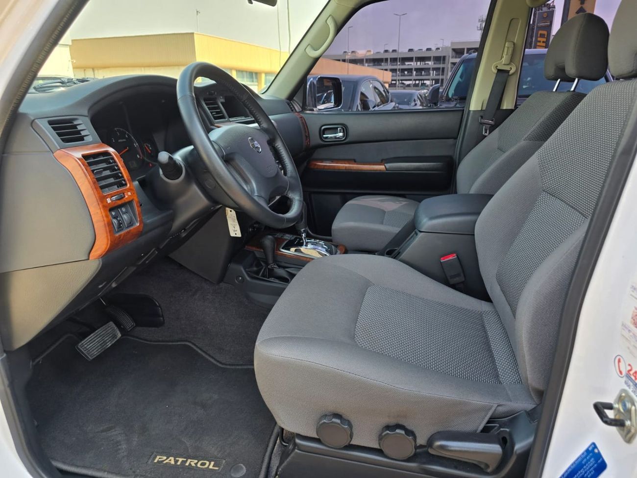 نيسان باترول سفاري Safari 4.8L A/T