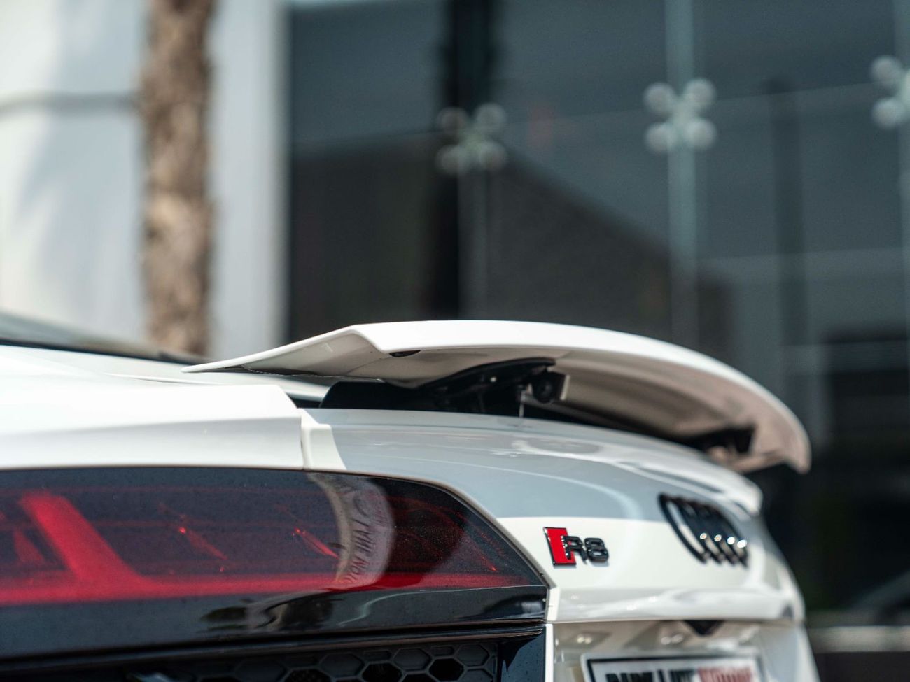 Audi R8 AED 8,861 PM • R8 V10 5.2L AWD • ONLY 60,000 KMS • FULL AUDI SERVICE HISTORY AND NEXT FREE SERVICE