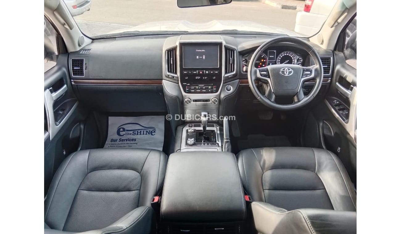 تويوتا لاند كروزر TOYOTA LAND CRUISER RIGHT HAND DRIVE (PM1544)