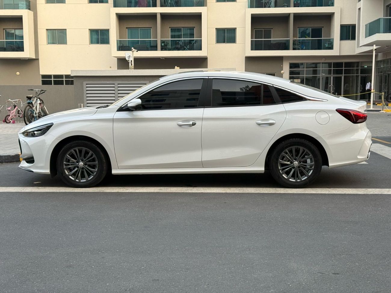 أم جي 5 1.5L A/T