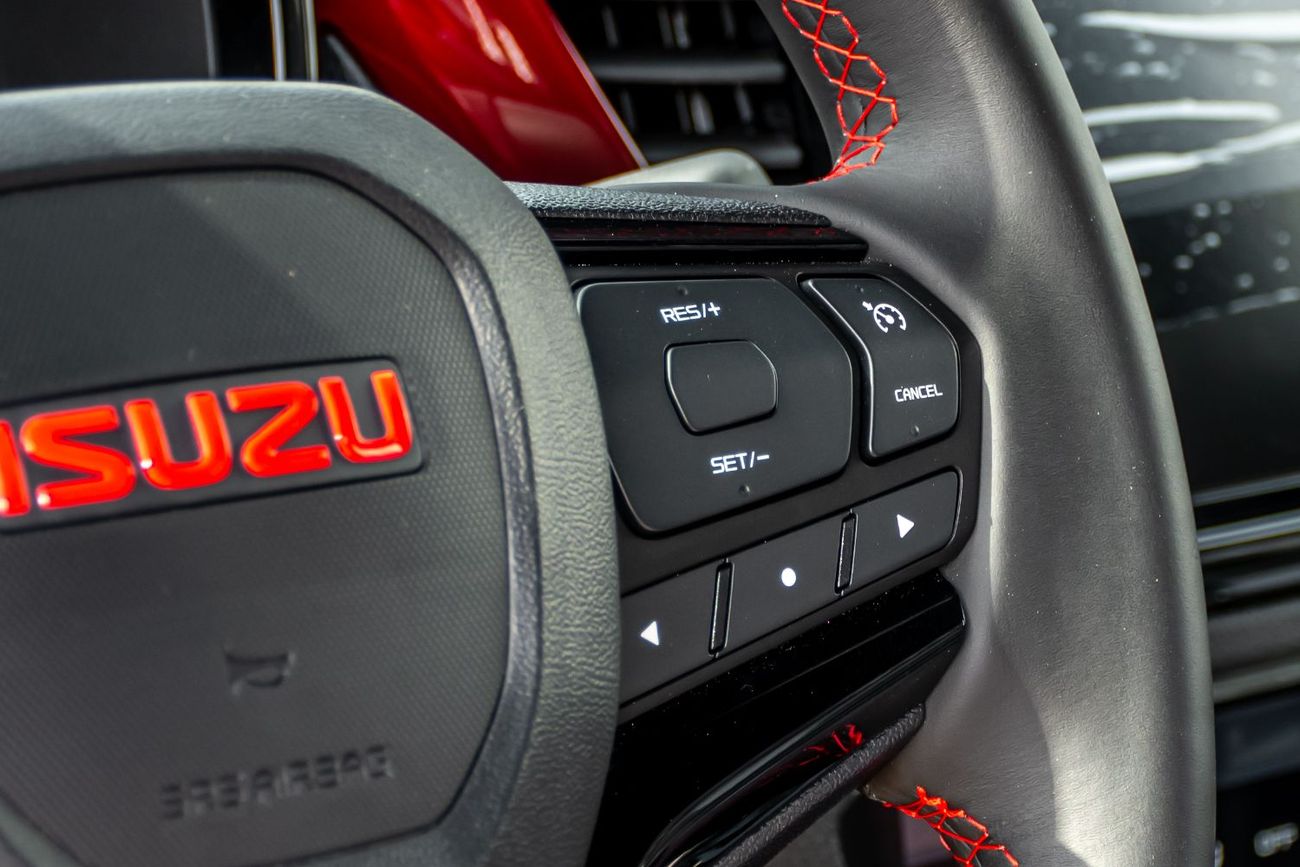 إيسوزو D ماكس إيسوزو دي-ماكس GT كبينة مزدوجة 4x4 – محرك ديزل توربو 3.0 لتر | جاهز للتصدير