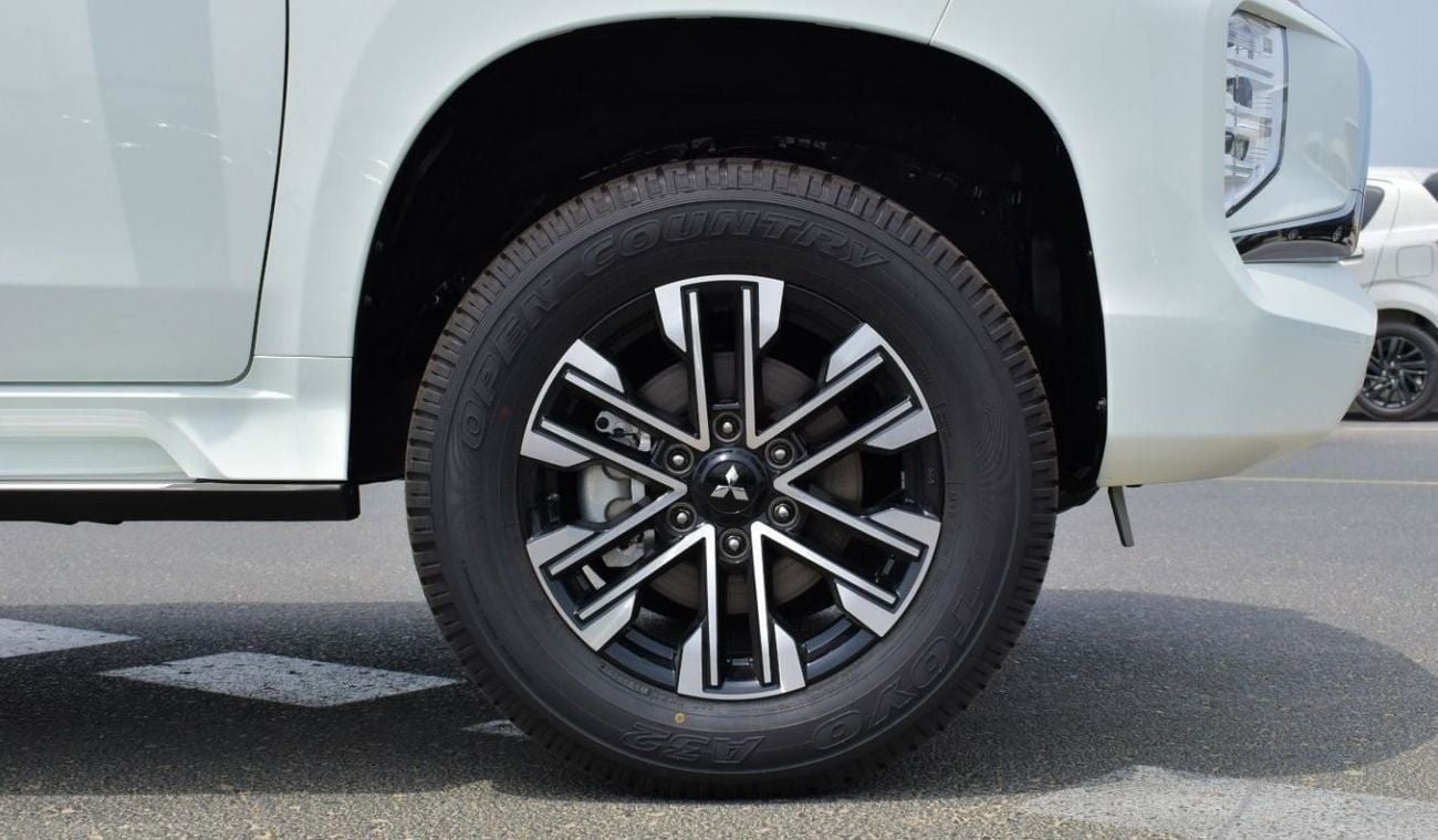 ميتسوبيشي مونتيرو Brand New Mitsubishi Montero Sport 2023 Export 3.0L A/T 4WD Petrol|White/Beige |MONTEROSPORTGLS2|