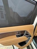 Land Rover Range Rover LWB HSE P530 4.4L - Vouge 2022 - Under Warranty - Perfect Condition- GCC Specs - Full Service Histor