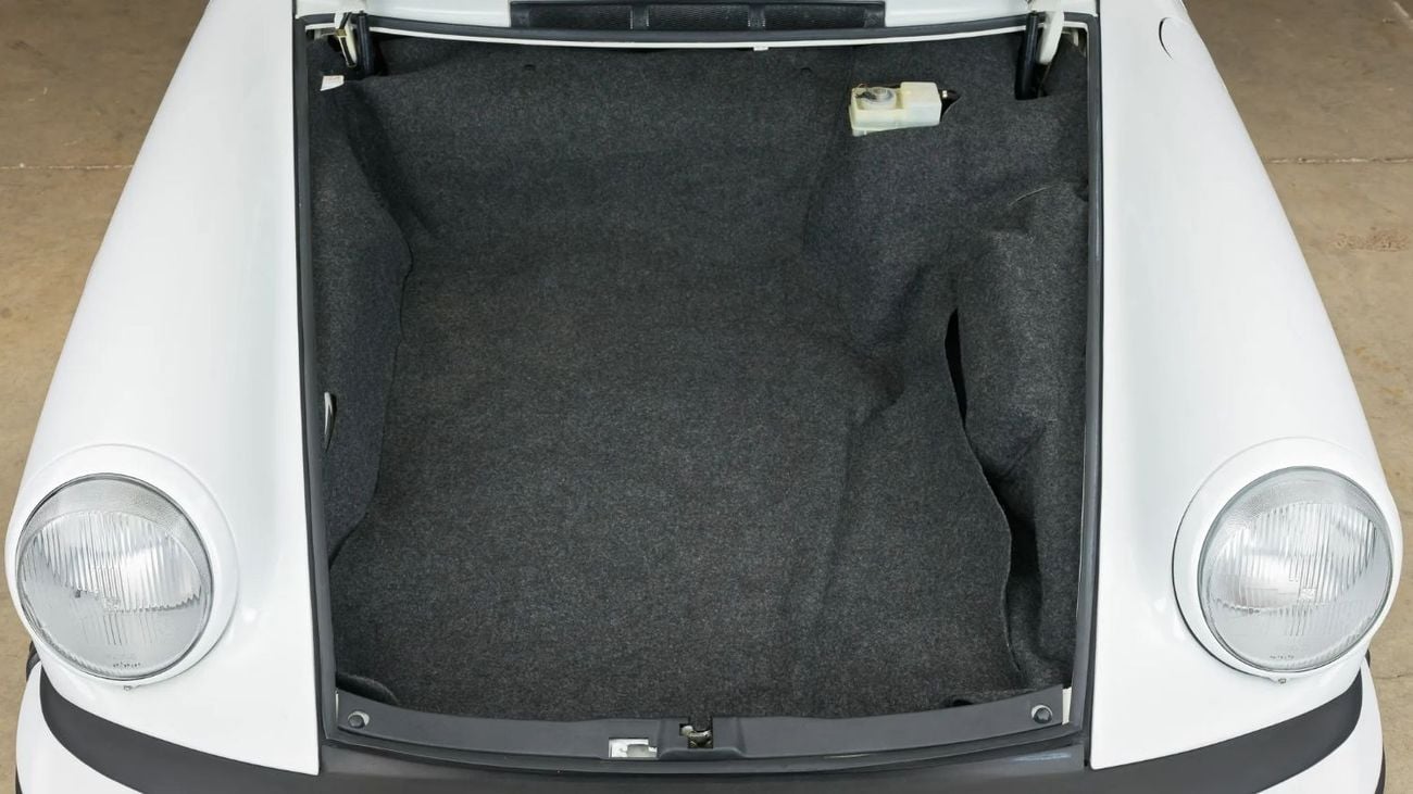 Porsche 911 Carrera Coupe G50