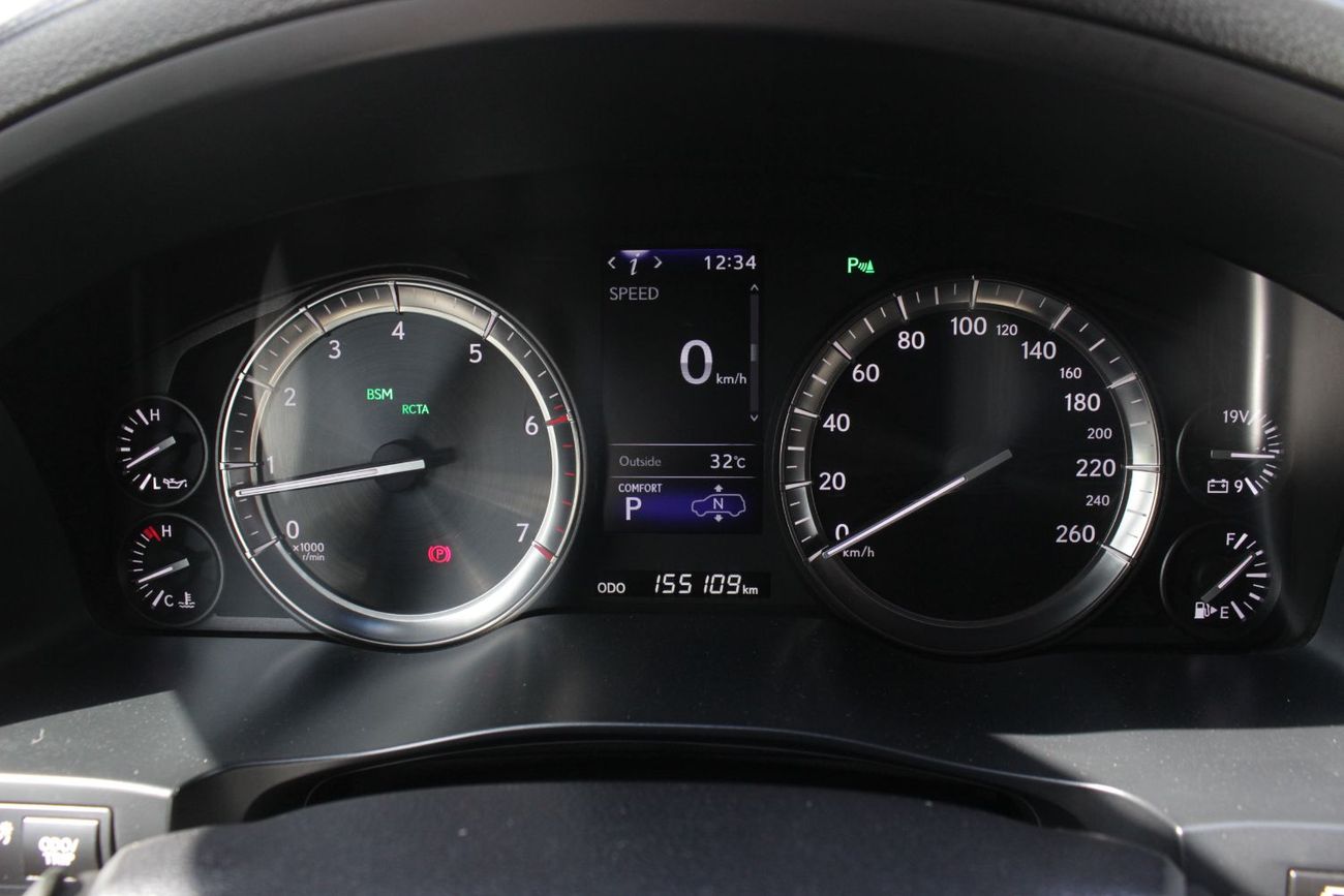 Lexus LX 570 Platinum 5.7L,GCC