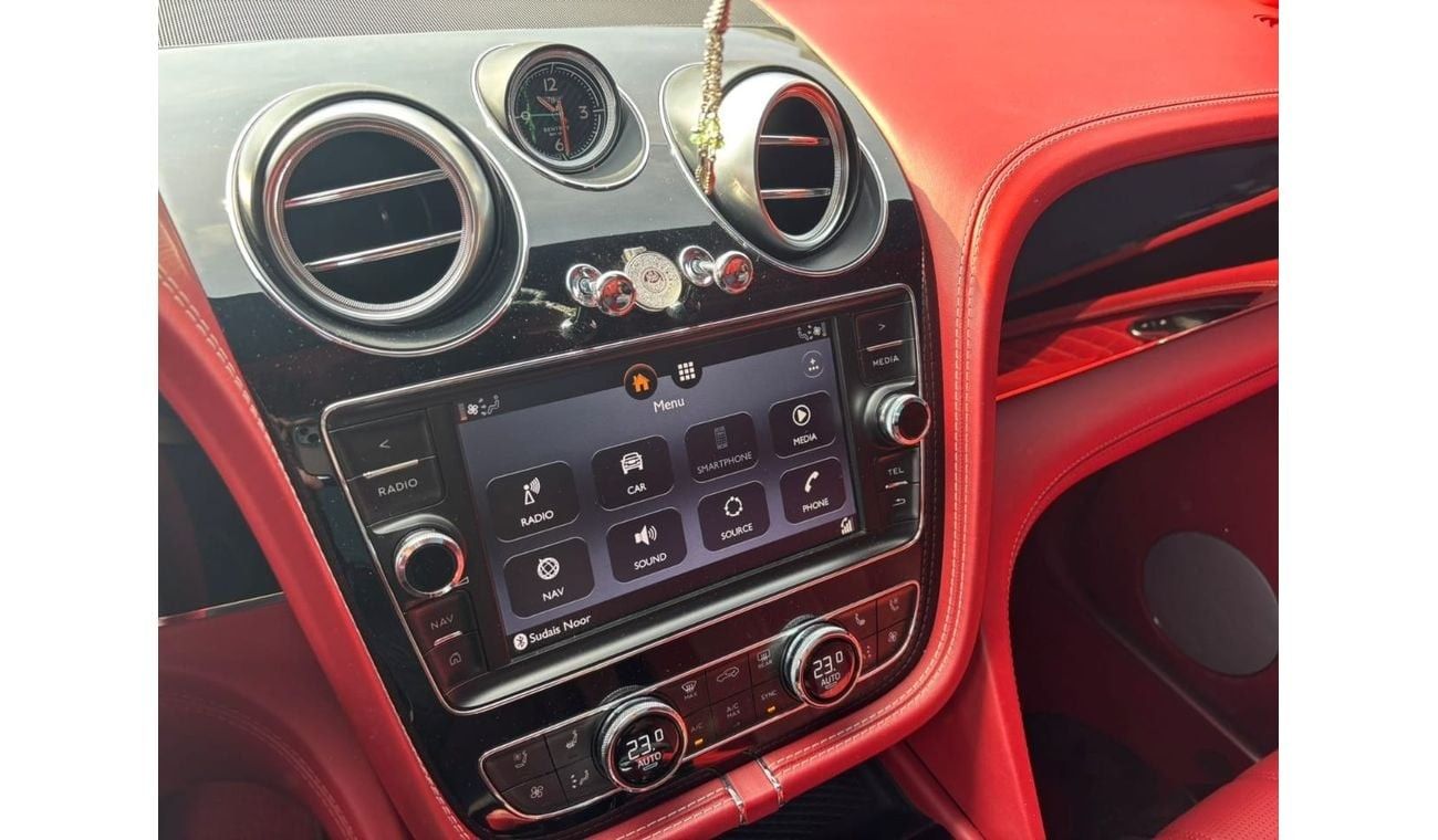 بنتلي بينتايجا GCC W12 CARBON FIBRE EDITION