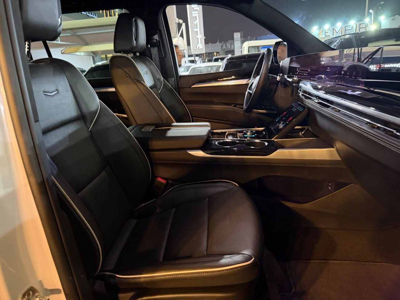 Cadillac Escalade LUXURY