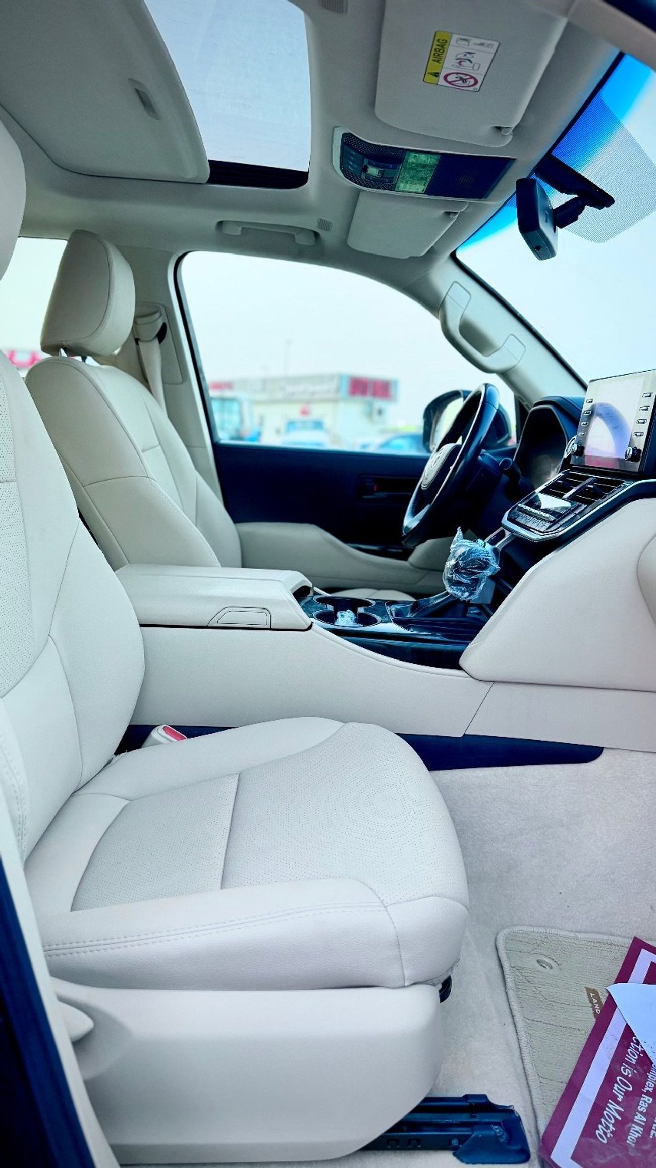 تويوتا لاند كروزر 2022 model GXR Full Option Top Of The Range