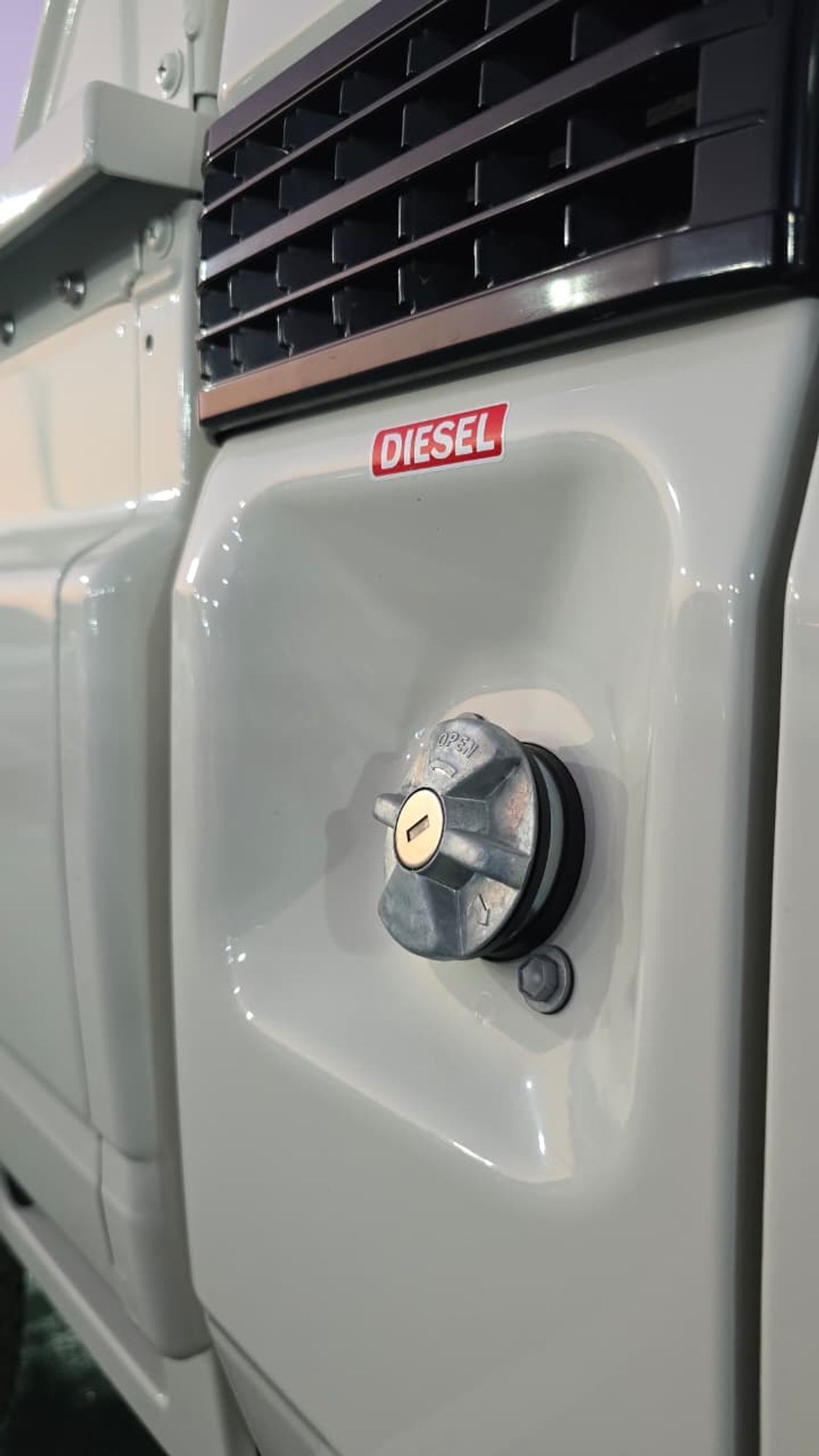 تويوتا لاند كروزر 70 LX 2.8L