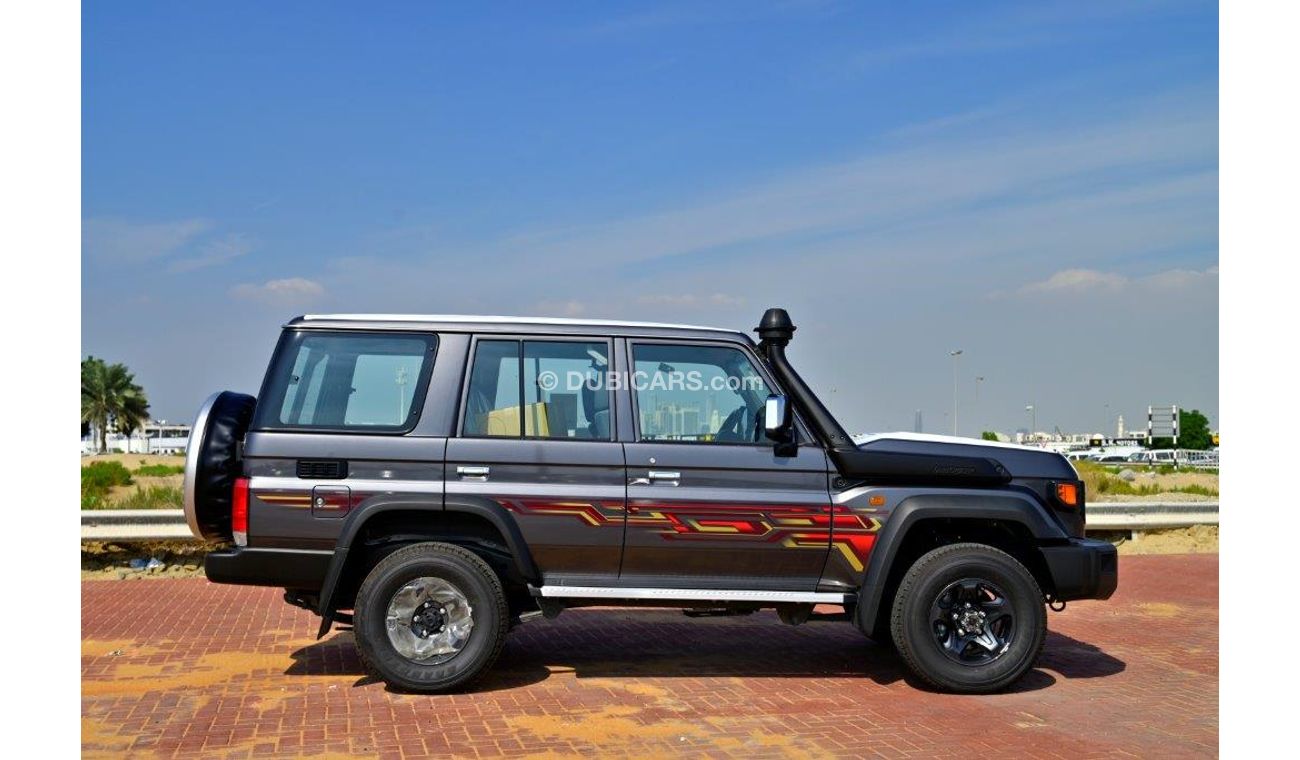 Toyota Land Cruiser 70 76 Lx Limited V8 4.5l Diesel 4wd Manual Transmission.