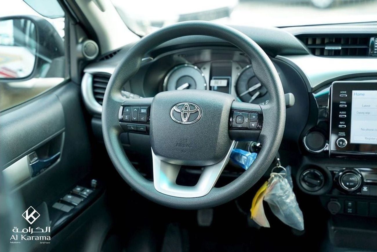 تويوتا هيلوكس 2.4L | SR5 | Manual Drive | 4x4 | Grey Interior