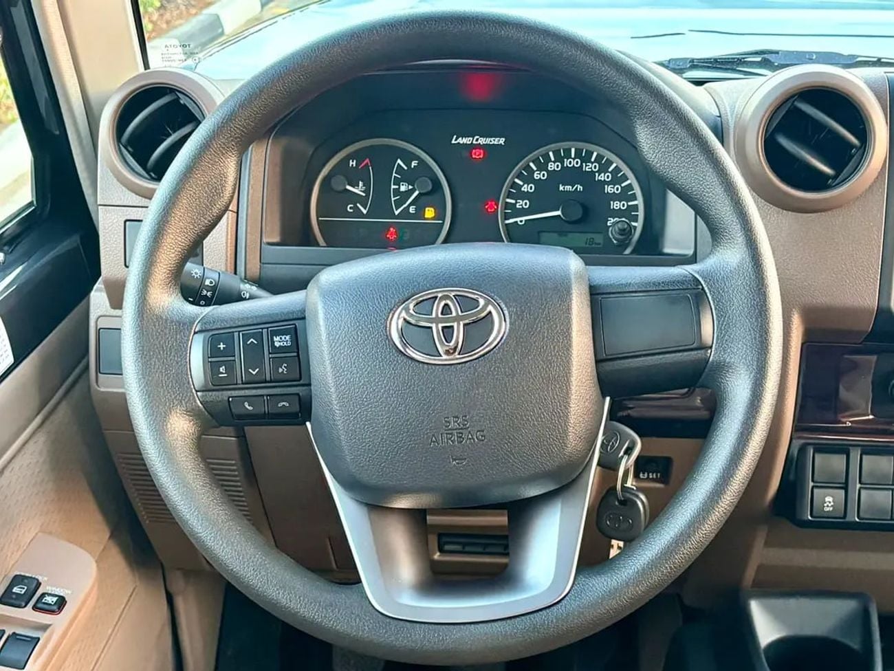 Toyota Land Cruiser 70 HT VXR LC 71 LX 4.0L GCC Specs SAUDI