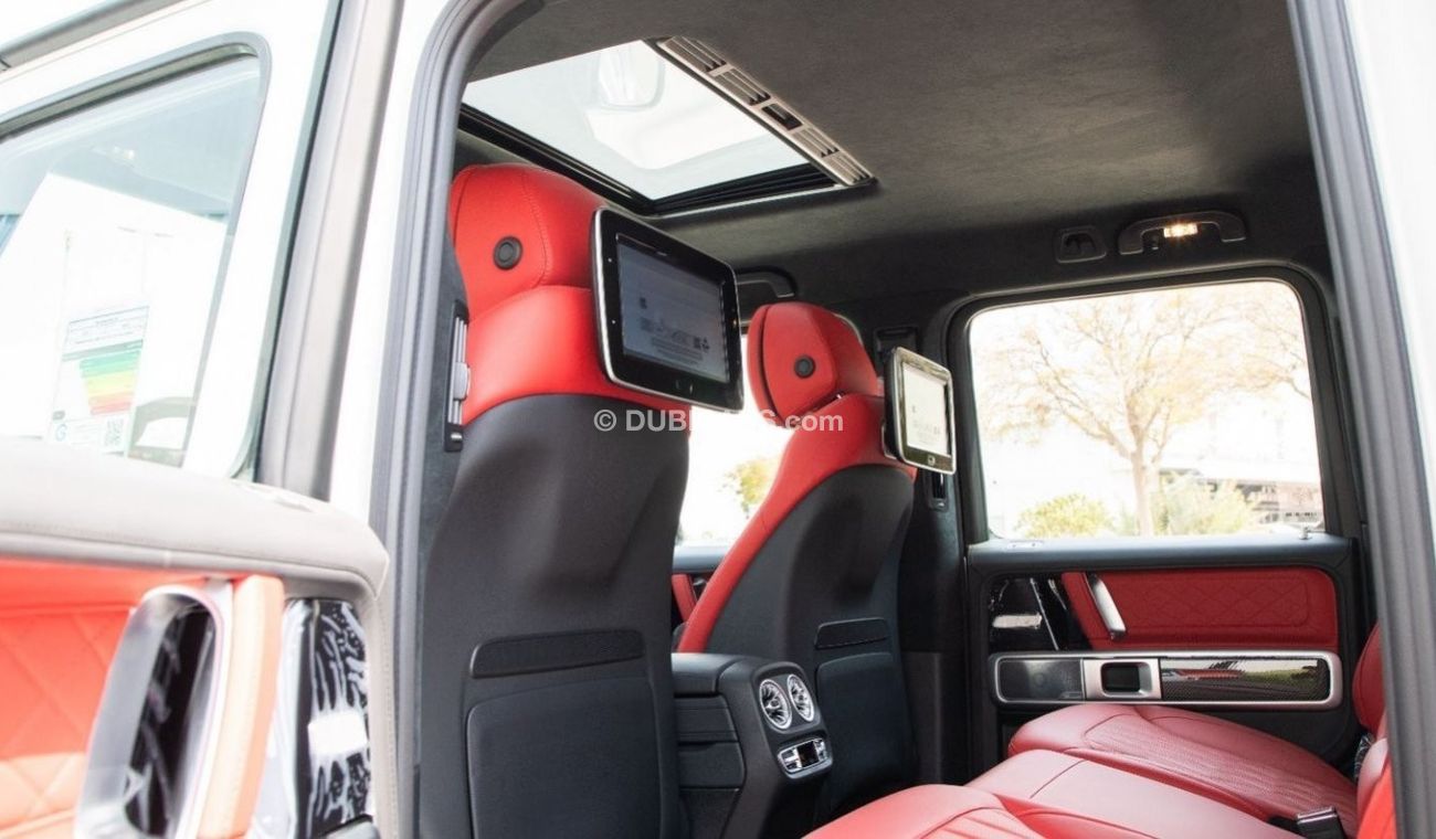 Mercedes-Benz G 63 AMG AMG Night Pack Carbon/GCC/2 years Warranty. Local Registration +5%