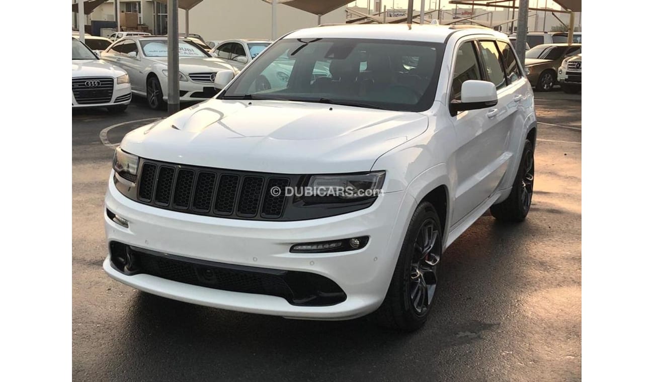 Jeep Grand Cherokee Jeep grand chorque  SRT model 2015 GCC  car one owner full option low mileage  panoramic roof leathe