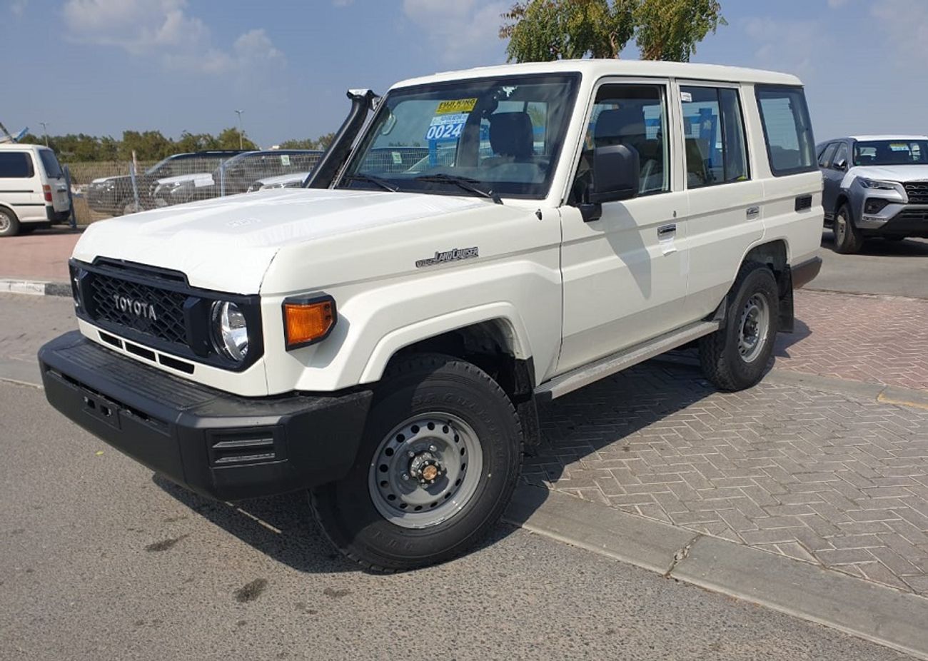 Toyota Land Cruiser 70 5 DOOR - V6 - 2024 (DIESEL) - BRAND NEW