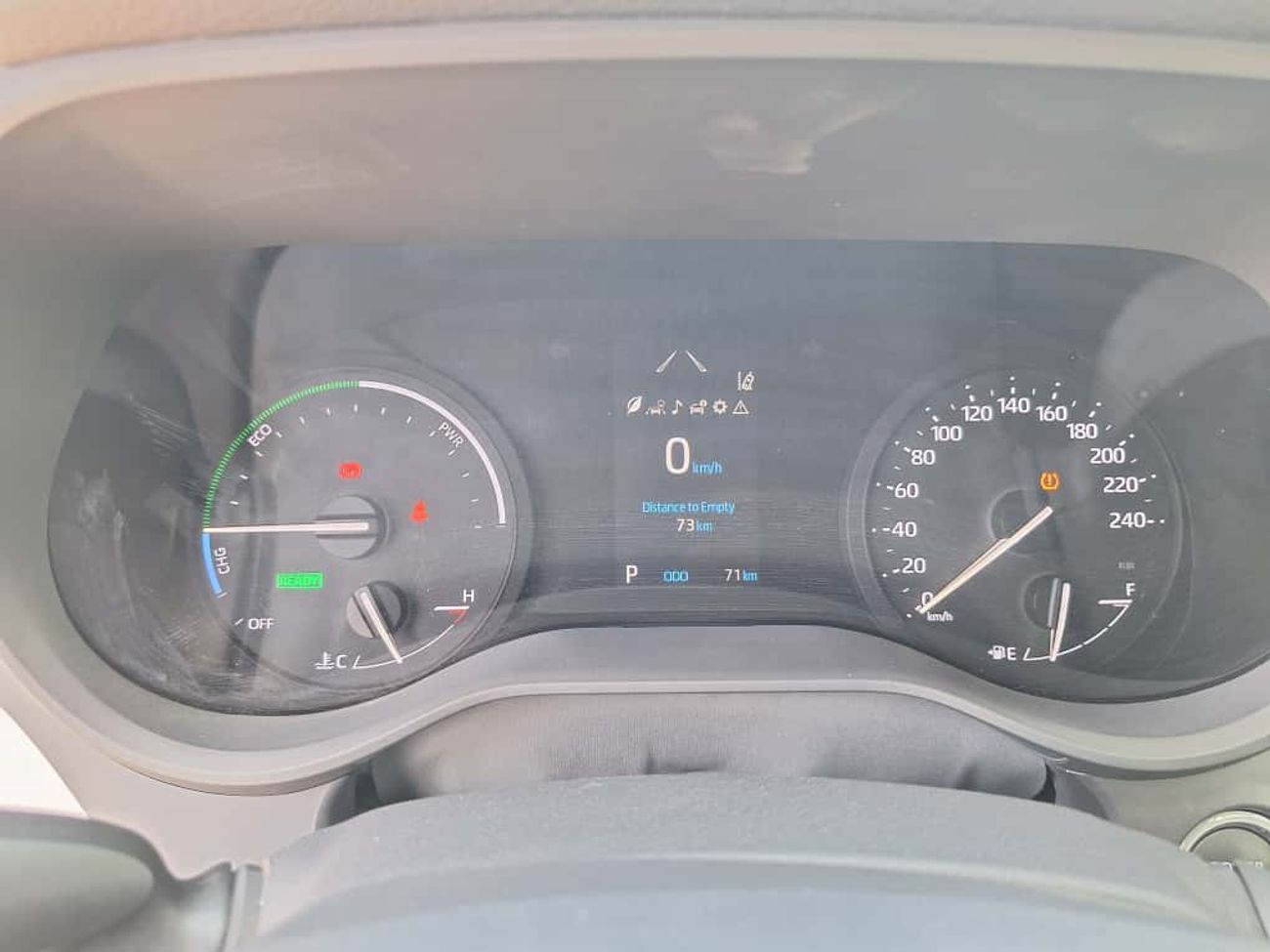 Toyota Granvia TOYOTA GRANVIA 2.5L HYBRID 7 SEATER