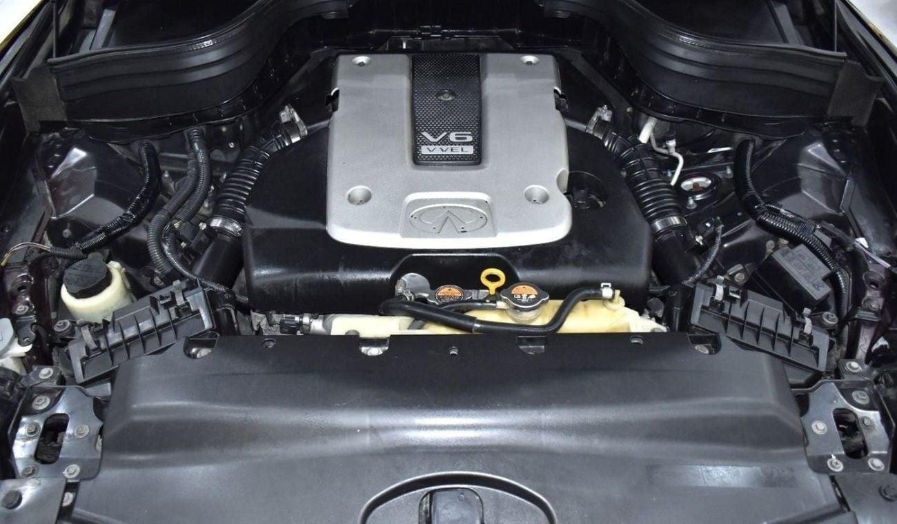 إنفينيتي QX50 EXCELLENT DEAL for our Infiniti QX50 ( 2017 Model ) in Burgundy Color GCC Specs