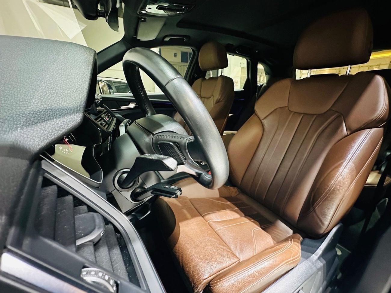 Audi Q5 45 TFSI Quattro S Line 2.0L (252 HP)