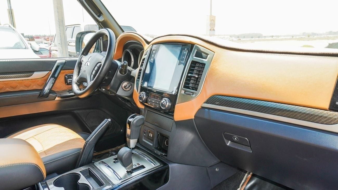 Mitsubishi Pajero GLS V6