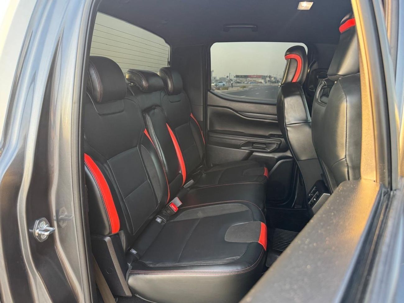 فورد رينجر رابتور Ford ranger raptor 2024 GCC free accident