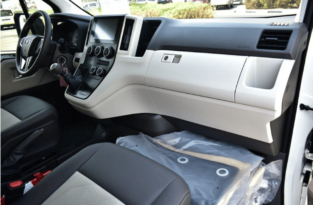 تويوتا هاياس ECT0119 - 2025 Toyota Hiace Hrf Pass Van GL - 3.5L Petrol Manual - White Bumper
