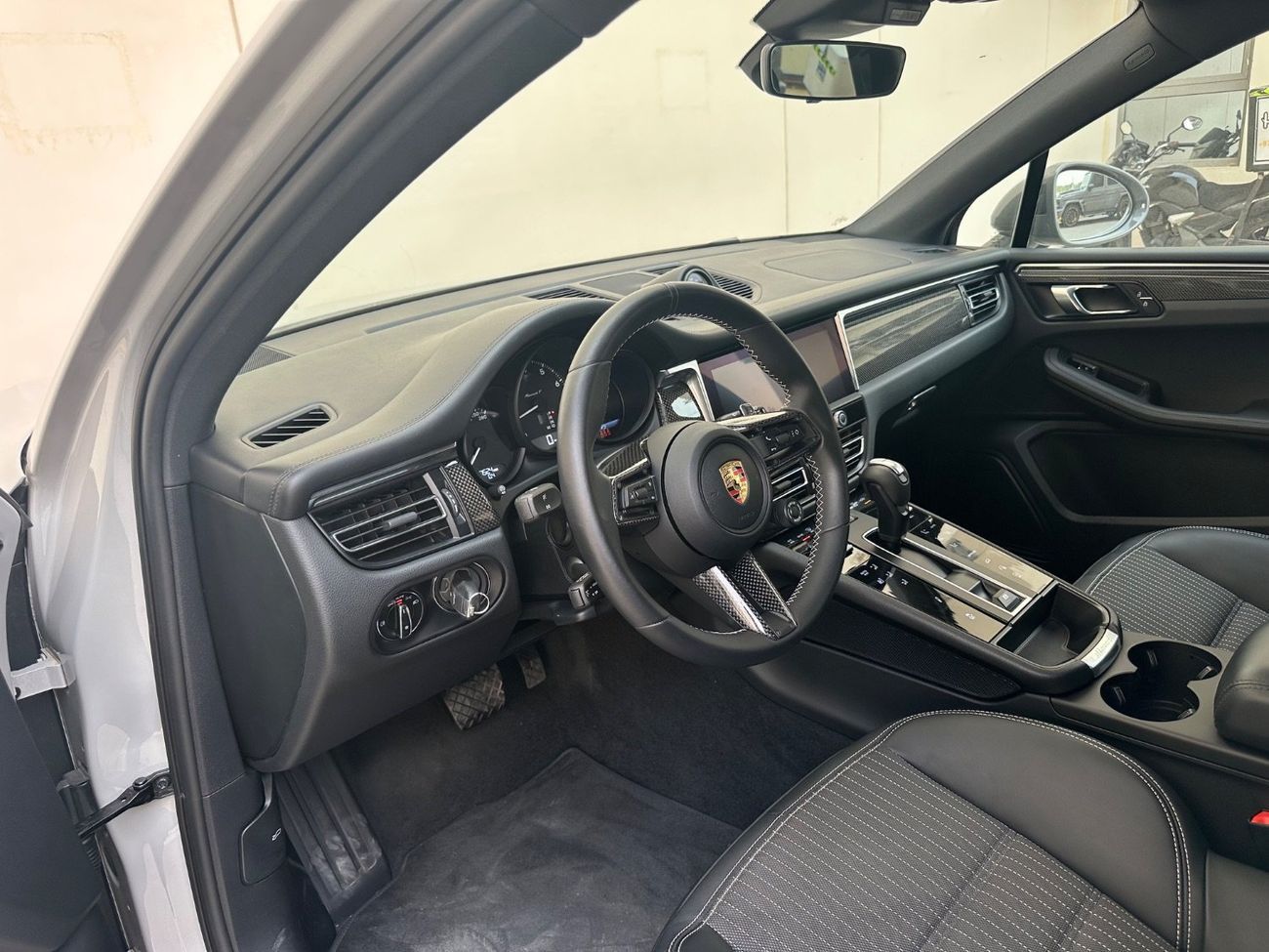 Porsche Macan Macan T | 2024 | 2.0L Turbo 265 HP | Like new | Perfect Condition