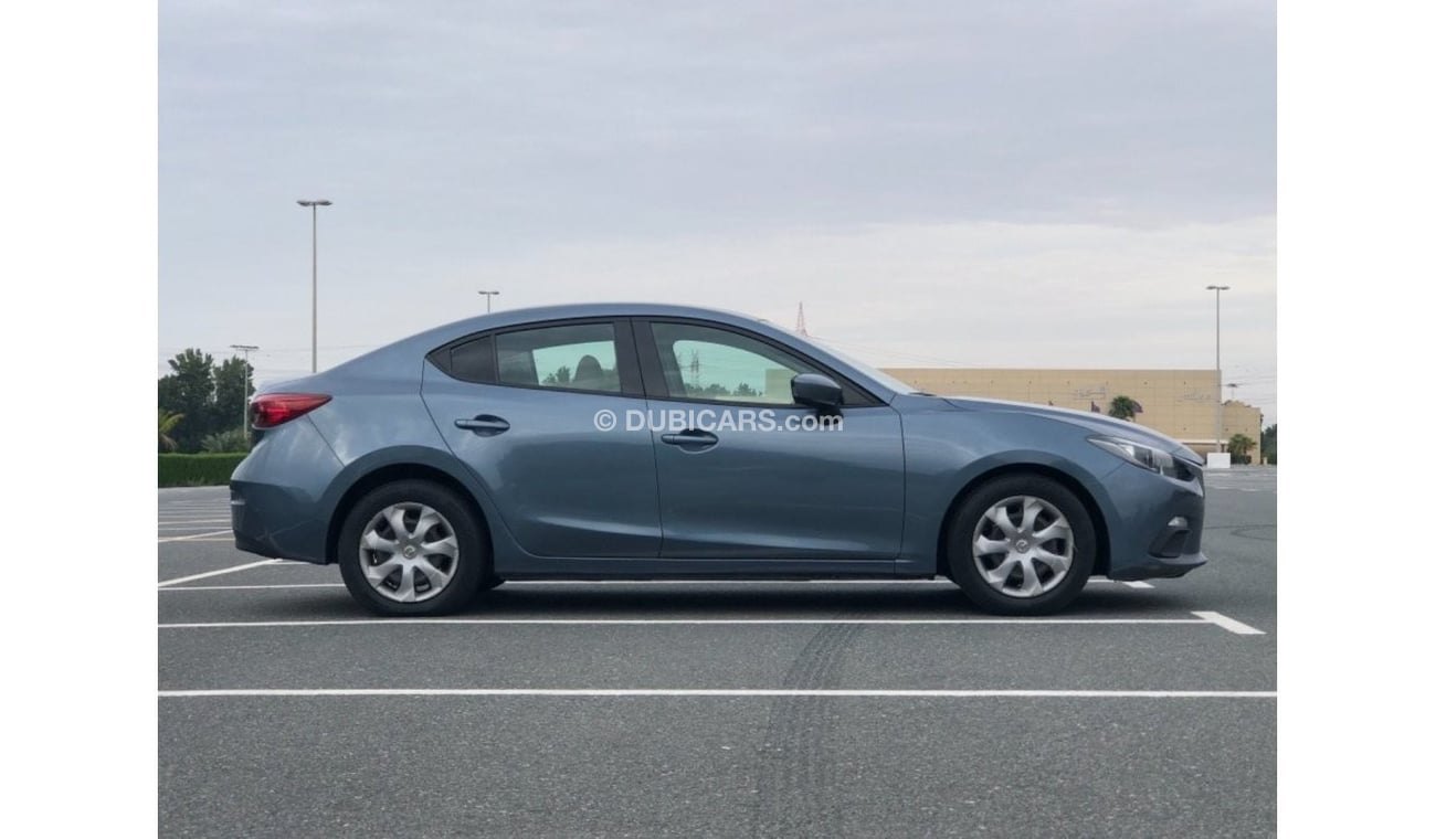Mazda 3 MODEL 2016 GCC CAR PERFECT CONDITION INSIDE AND OUTSIDE LOW MILEAGE