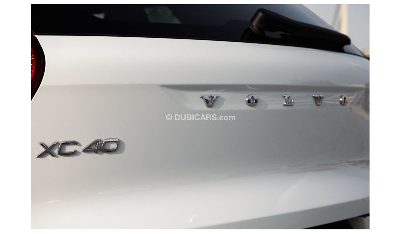 فولفو XC 40 T5 Momentum  | 2,446 P.M  | 0% Downpayment | Extraordinary Condition!