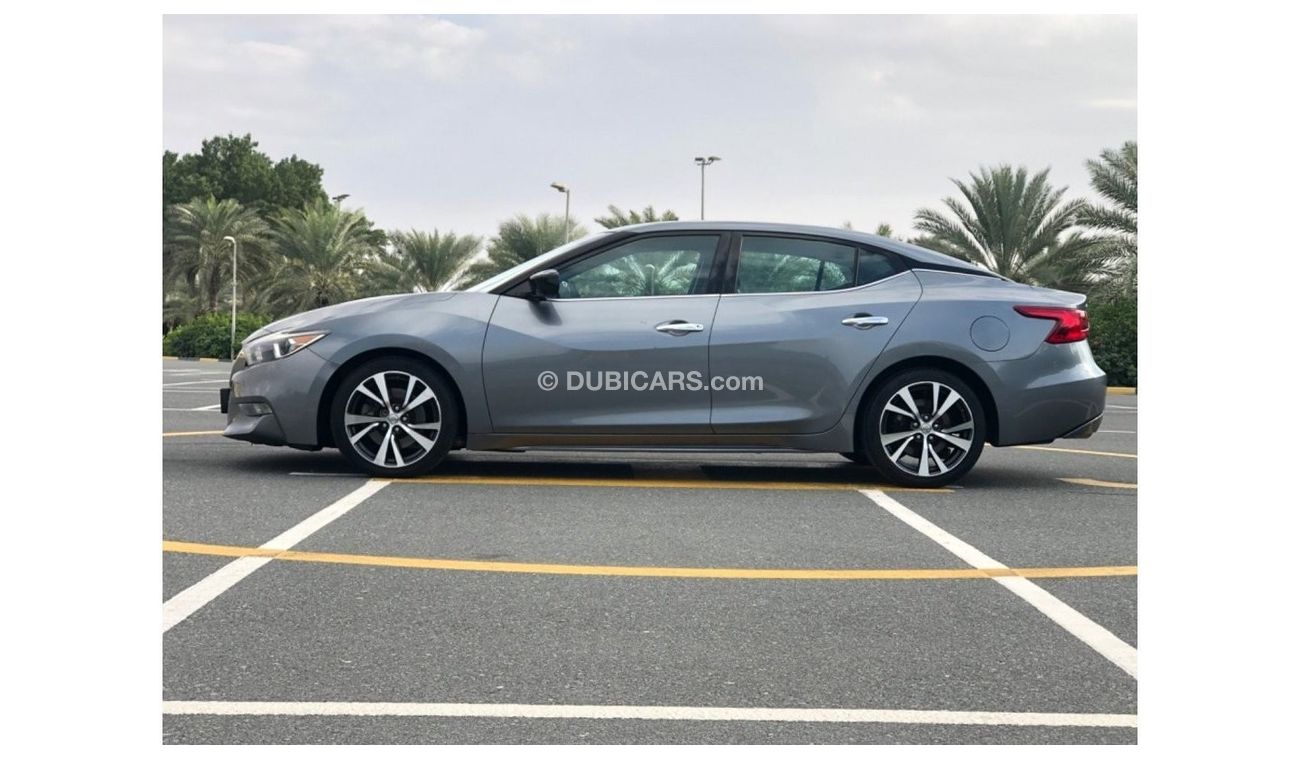 Nissan Maxima SV MODEL 2016 GCC CAR PERFECT CONDITION INSIDE AND OUTSIDE LOW MILEAGE