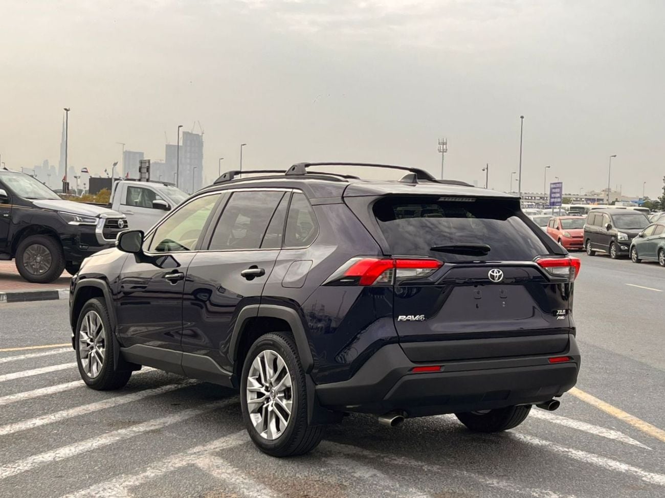 Toyota RAV4 2019 Toyota Rav4 XLE Full Option 2.5L V4 - Rear Camera - Leather Seat - Sunroof - AWD 4x4