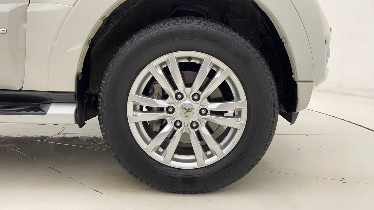 Mitsubishi Pajero GLS HIGHLINE 3.8 | Zero Down Payment | Home Test Drive