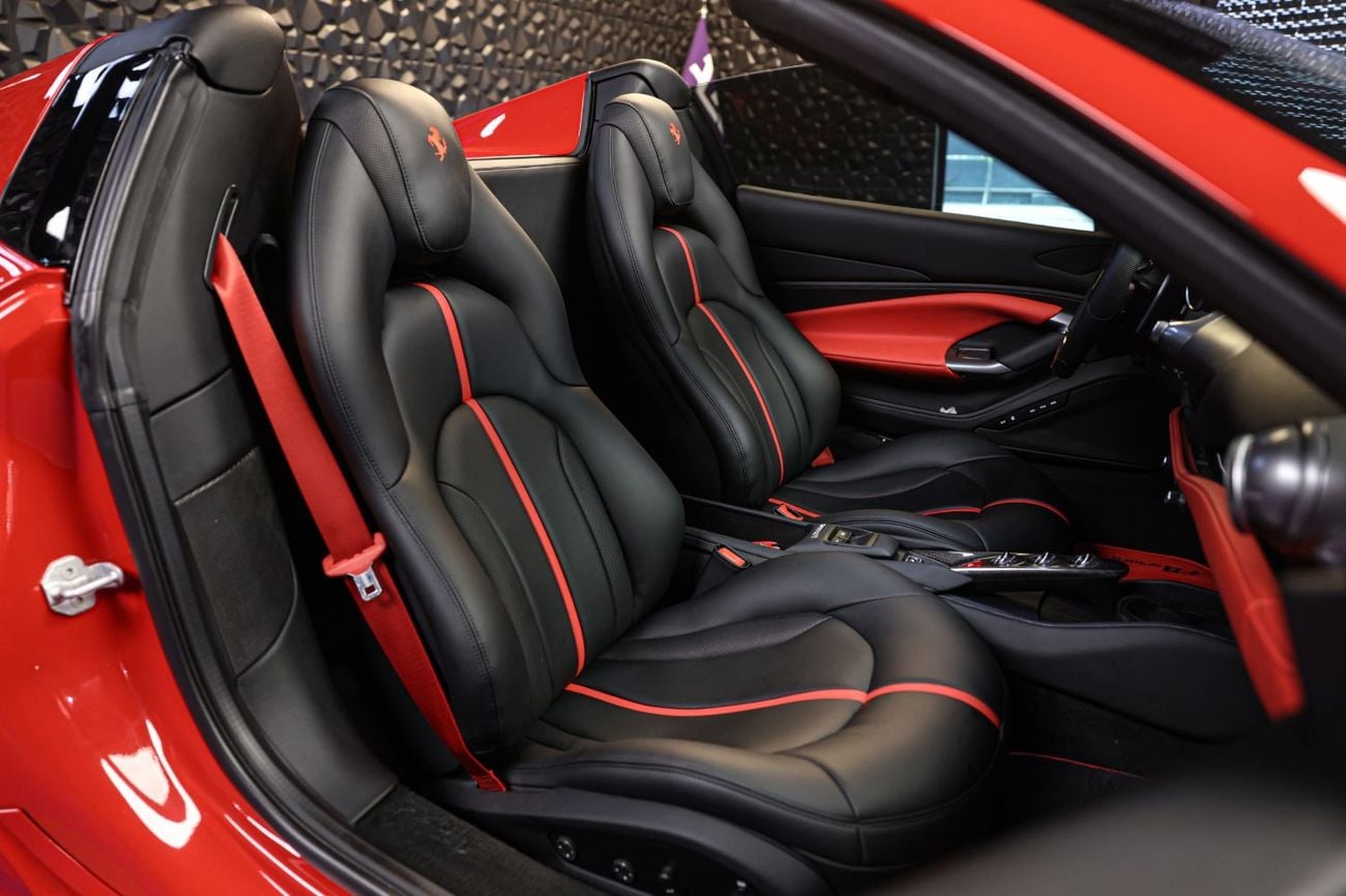 Ferrari F8 Spider STD Ferrari F8 Spider V8 Turbo HELE