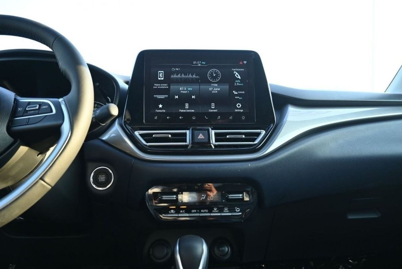 Suzuki Baleno Suzuki Baleno GLX 1.5L Petrol, Hatchback, FWD, 5Doors, Color White, Model 2025