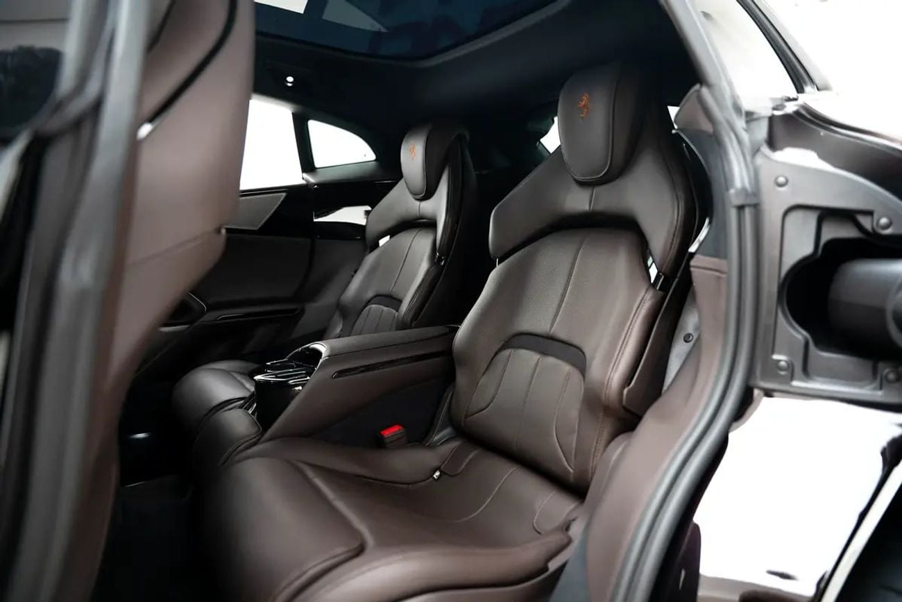 فيراري بوروسانجوي WITH 7 YEARS SERVICE CONTRACT