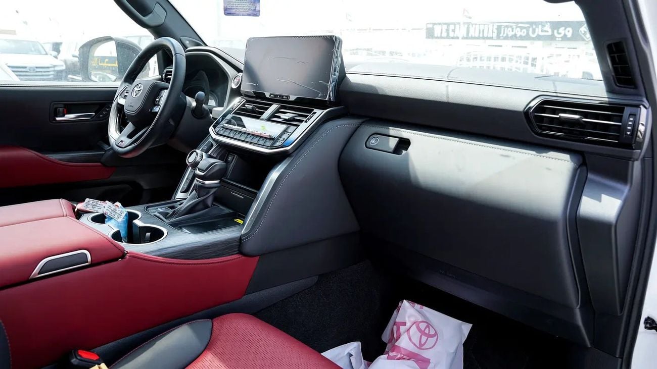 Toyota Land Cruiser GR SPORT hybrid - GCC Specs - Zero KM