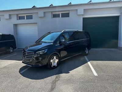 Mercedes Benz V300 4MATIC Exclusive Seats