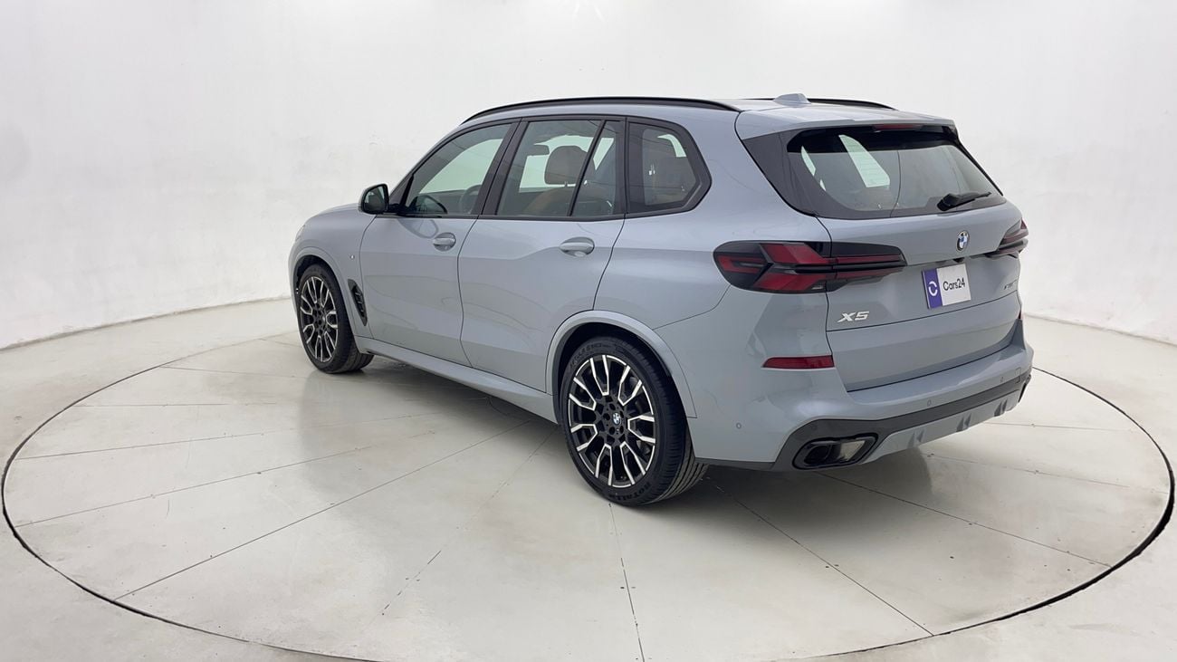 بي أم دبليو X5 XDRIVE 4OI M SPORT PRO 3 | بدون دفعة مقدمة | اختبار القيادة في المنزل