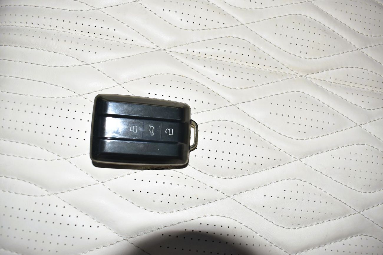 Tank 500 Prestige 3.0T