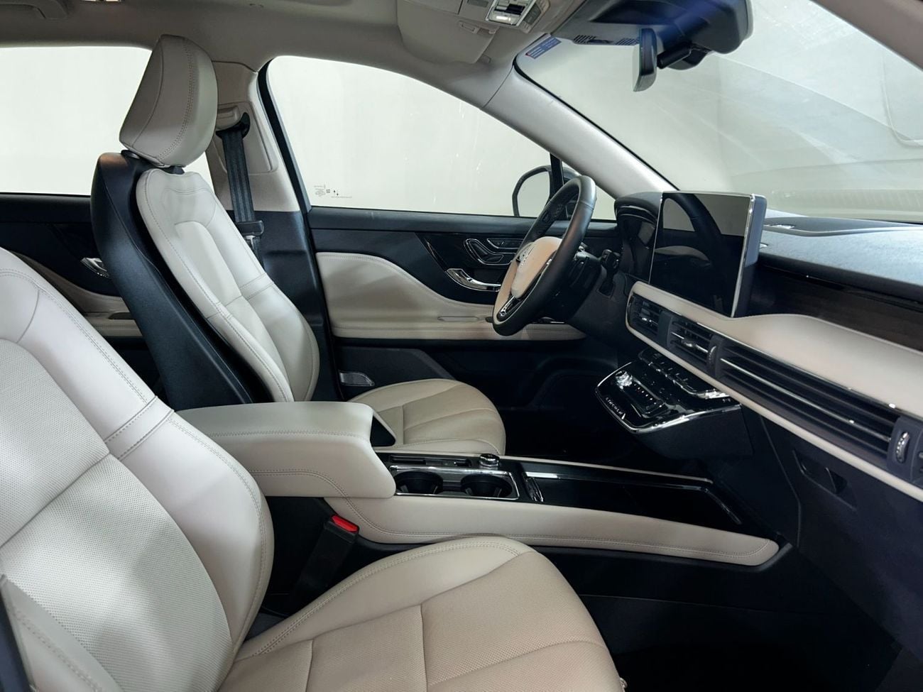 لينكولن كورساير RESERVE COR425 /AL TAYER MOTORS / AL QOUZ SHOWROOM
