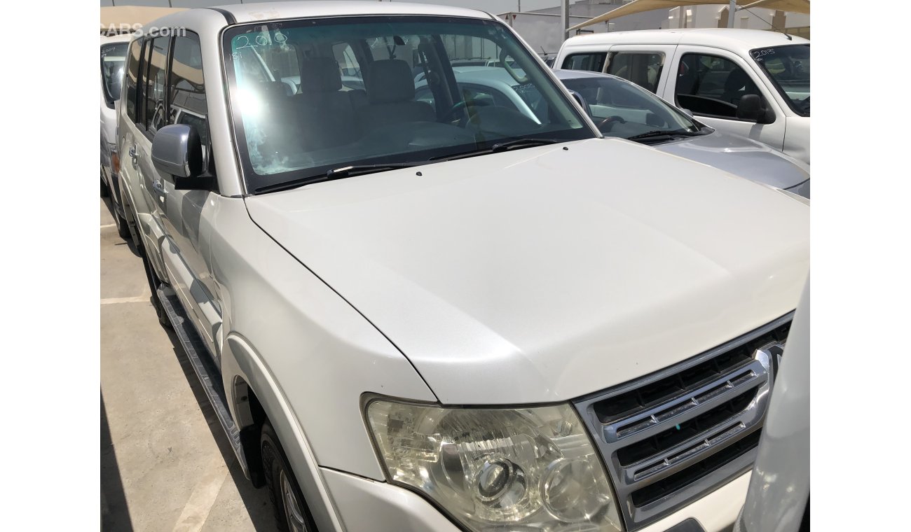 Mitsubishi Pajero Gls,Model:2010. Excellent condition