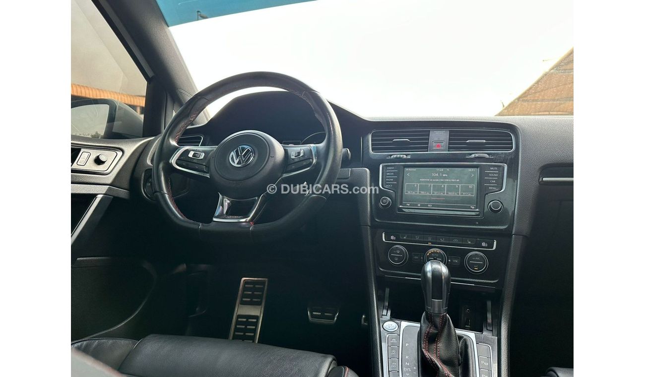 فولكس واجن جولف GTI P2 فولكس واجن جولف جي تي اي